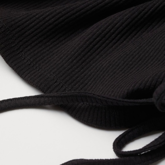 H&M Drawstring Top - Picture 5 of 5